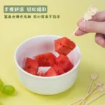 Натуральные биоразлагаемые мини-бамбуковые палочки для фруктов с возможностью индивидуального оформления, одноразовые, оптовая продажа от производителя. — изображение 2